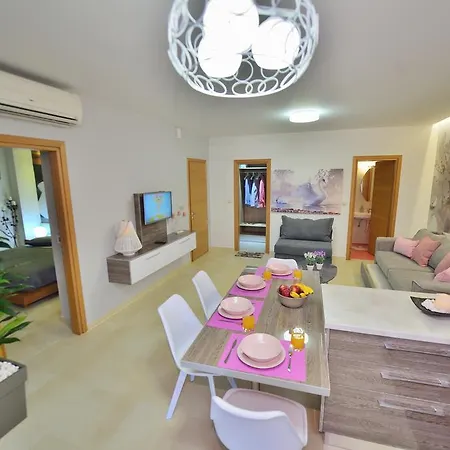 Apartment Luxury Argi *